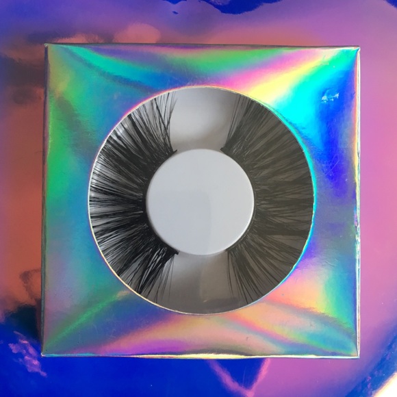 Kawaii Eyelashes - Picture 2 of 5